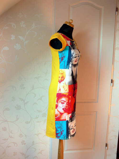 Šaty s Marilyn — foto 2