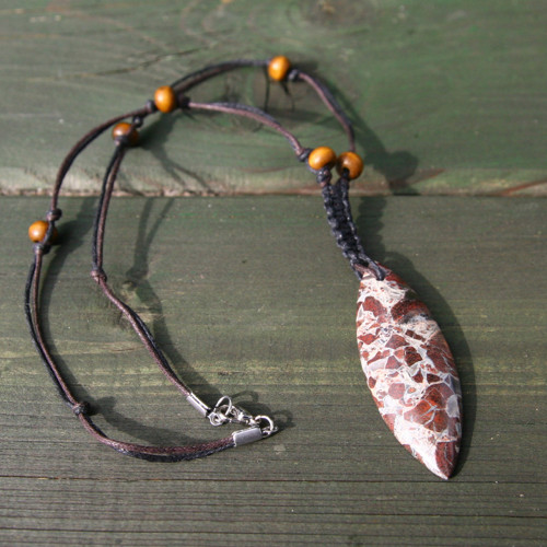 Šamanský amulet s brekciovým jaspisem — foto 2