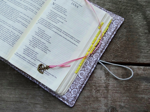 Obal na Bibli "Tajemné dálky" — foto 3