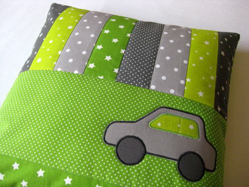 PATCHWORK polštář s autem - zelený — foto 5