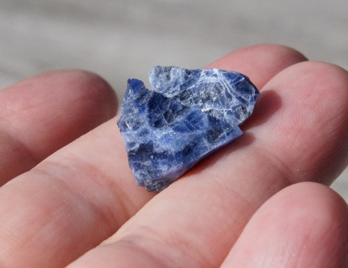 Surový sodalit D6499 — foto 2