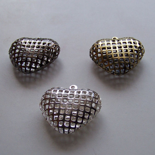 Srdce mřížkované 3D/ stříbro/ 43x30mm — foto 2