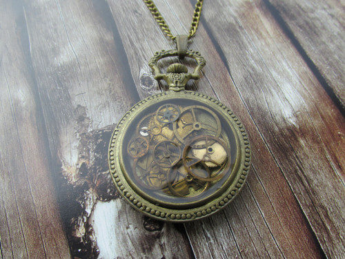 NÁHRDELNÍK - OCELOVÉ MĚSTO, steampunk — foto 2