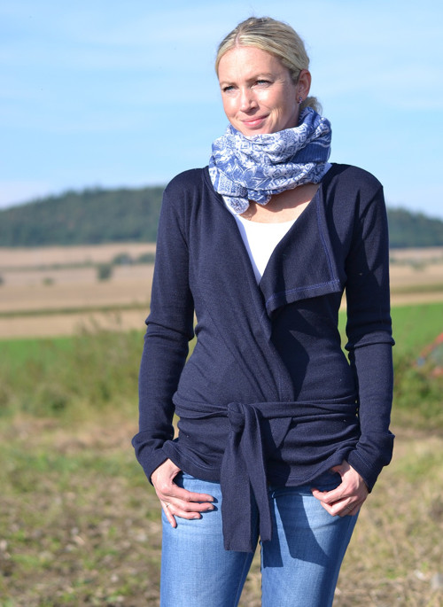 Modrý svetr — foto 2