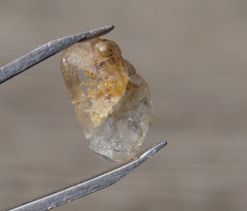 Surový topaz D6576 — foto 2