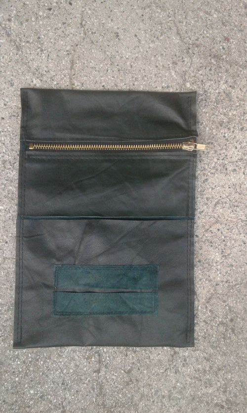 Pouzdro "LES" - upcycling — foto 3