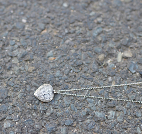 Broken heart.. AG náhrdelník patina — foto 4