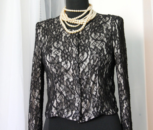 Celokrajkový černý chic jacket — foto 3