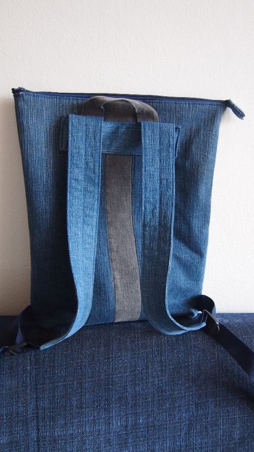 Jeans batoh s kapsou — foto 3