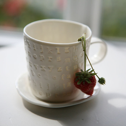 Prosvítavý jahodový (porcelán) — foto 4