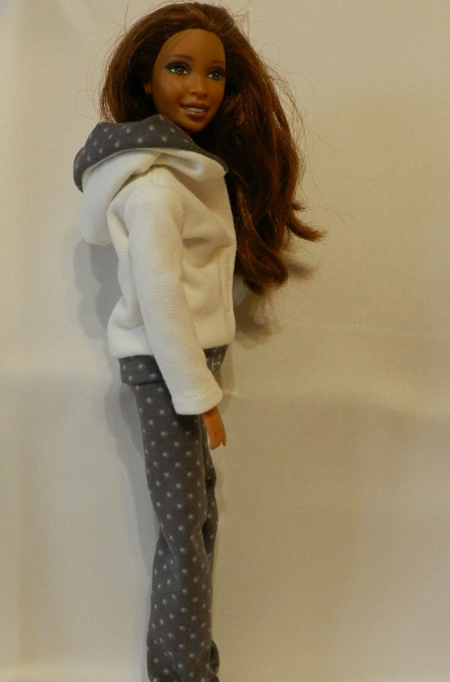 Tepláková souprava pro Barbie — foto 2