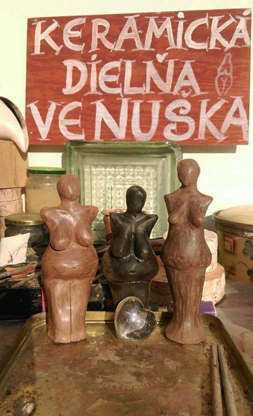 Venuška - oltárová soška — foto 4