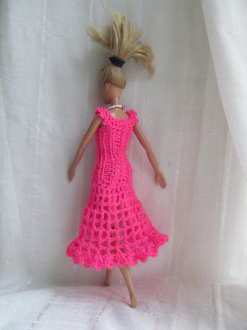 Společenské šaty pro Barbie — foto 3