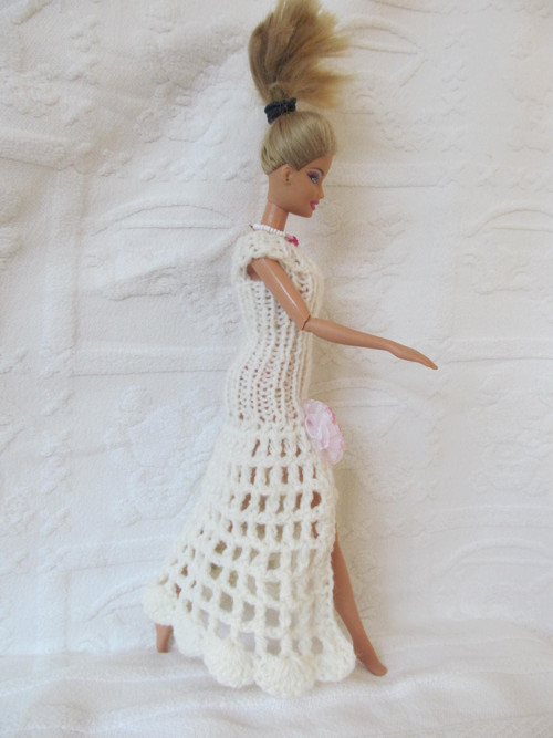 Elegantní šaty pro Barbie — foto 2