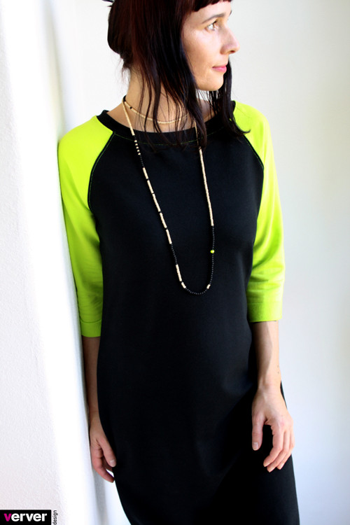 Šaty "černé-neon" (M) — foto 2