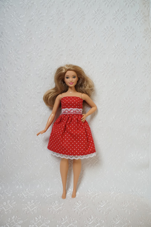 Šaty pro Barbie 2016 - curvy - baculku — foto 2
