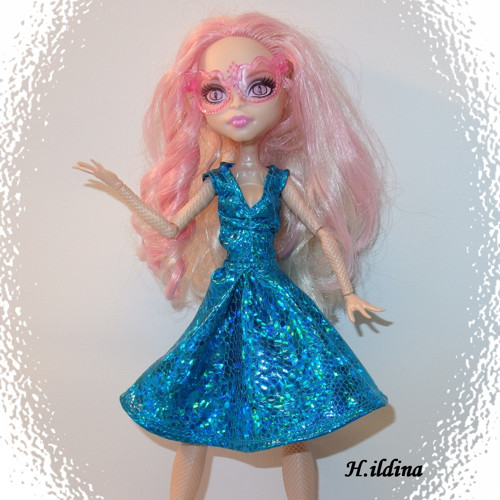 Modré šatičky ALFRÉDA pro panenky MONSTER HIGH — foto 5