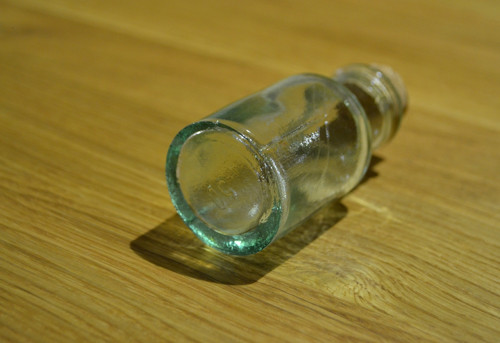 Oblá lahvička č. 4. — foto 2