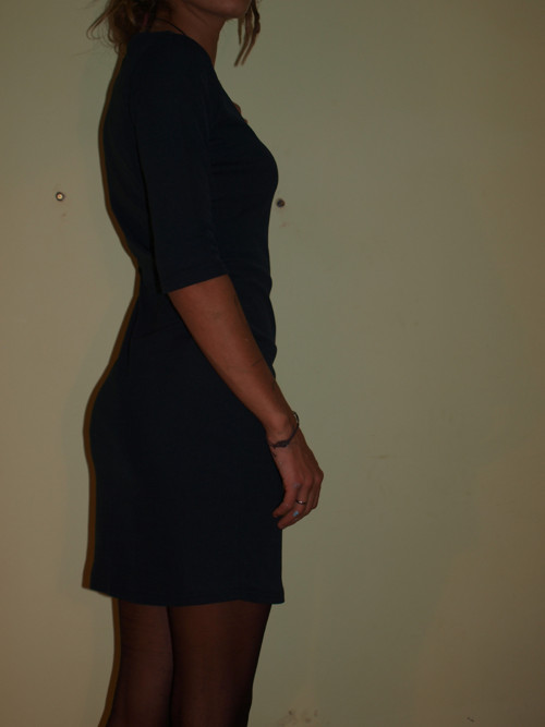 Tmavěmodrozelené šaty — foto 5