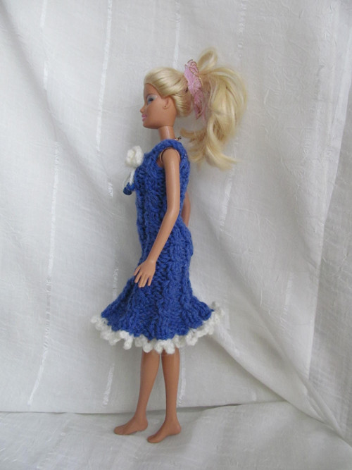 Romantické šaty pro Barbie s kytičkou — foto 5