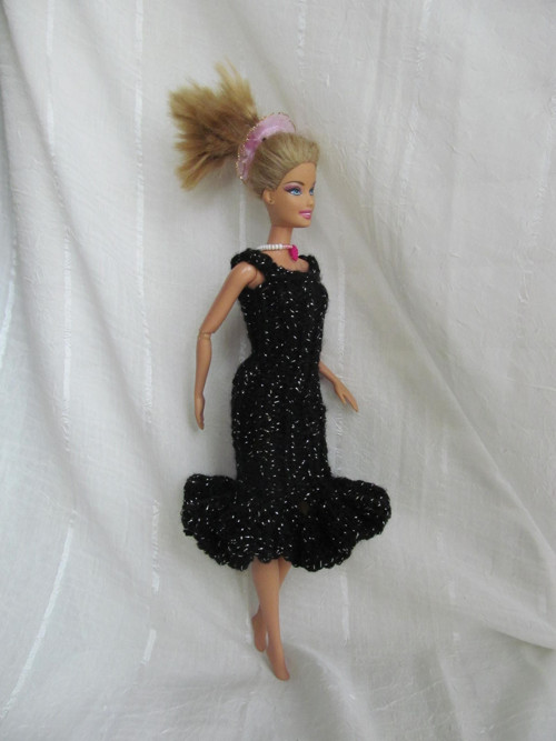 Elegantní s volánkem - šaty pro Barbie — foto 3
