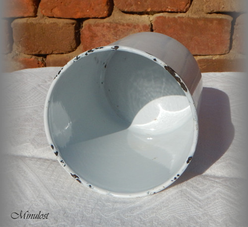 Dóza - bílý smalt — foto 3