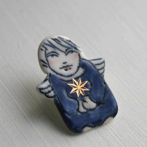 Anděl (porcelán.brož) — foto 2