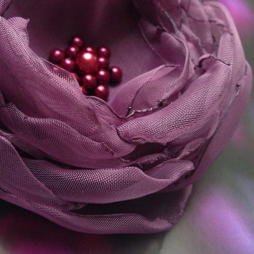 Fialová kvetina brož — foto 4