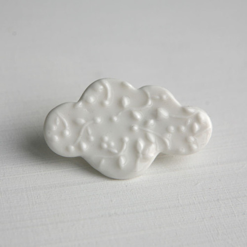 Jako sníh... Oblak (porcelánová brož) — foto 2