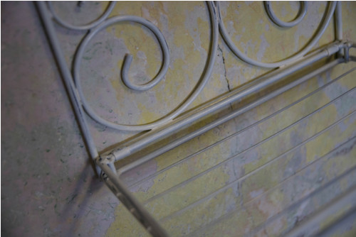 Kovová "shabby" polička — foto 3