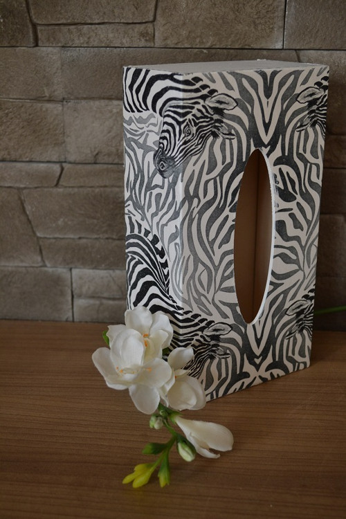 Dřevěná krabička na kapesníky - box zebra — foto 5