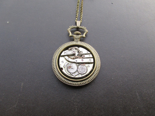 NÁHRDELNÍK - OCELOVÉ MĚSTO, steampunk — foto 2