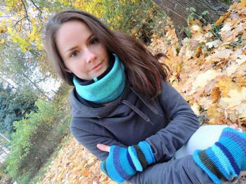 Nákrčník tyrkysový — foto 2
