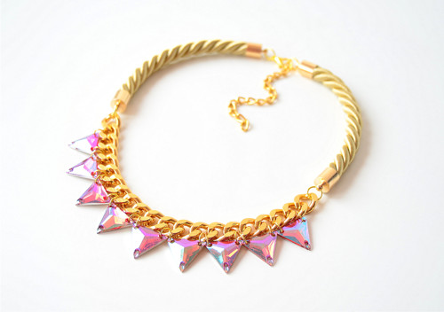 Náhrdelník Golden Pink Triangles — foto 2