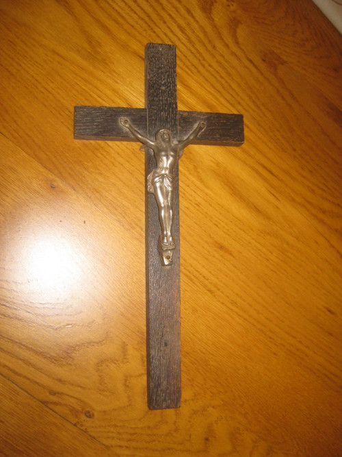 Starý kříž s Ježíšem-krucifix — foto 5