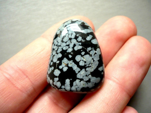 Tromlovaný kámen - obsidián vločkový, č.9 — foto 2