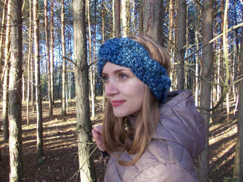 Háčkovaná čelenka se třpytky — foto 2