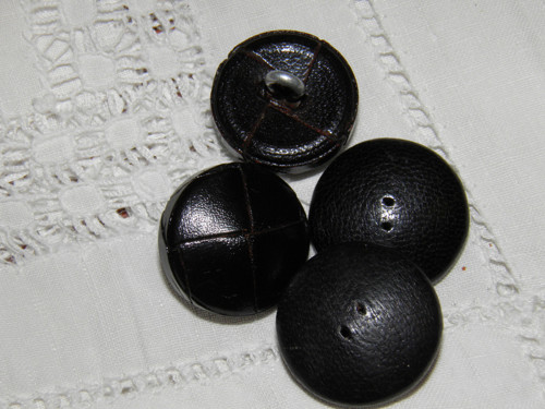 Kožené knoflíky — foto 2