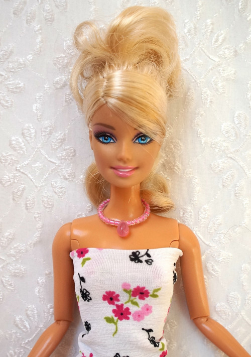 Náhrdelník pro Barbie s kapkou — foto 2