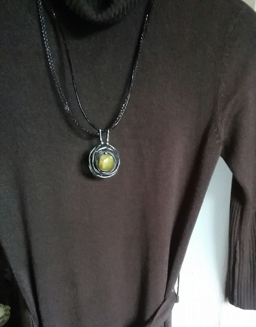 Yellow medailon — foto 3