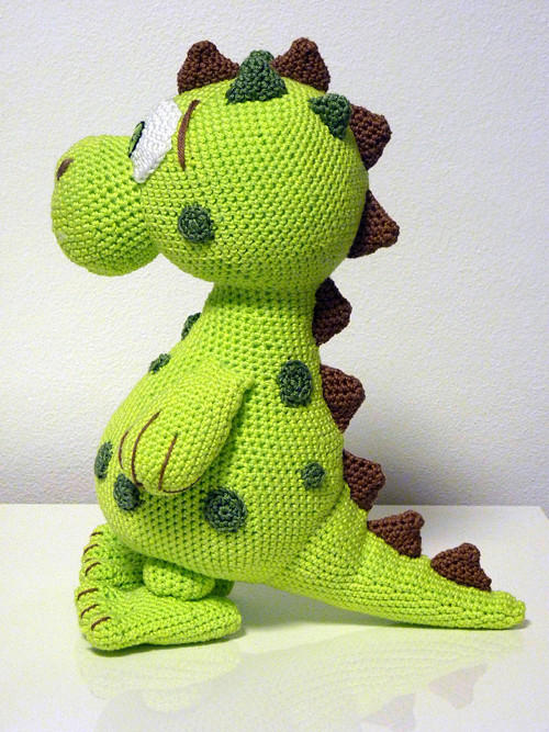 Háčkovaný dinosaurus Dino Lucky - návod — foto 3