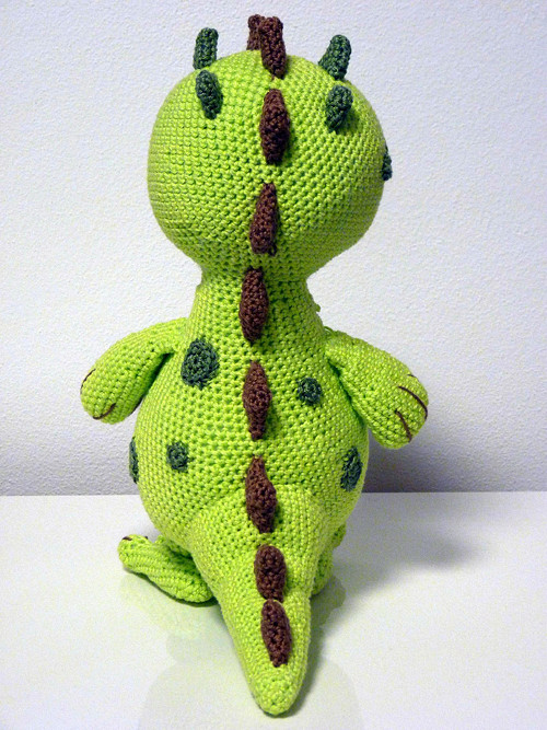 Háčkovaný dinosaurus Dino Lucky - návod — foto 4