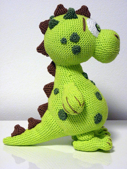 Háčkovaný dinosaurus Dino Lucky - návod — foto 5