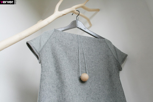 Šaty šedé - minimalistické (S) — foto 2