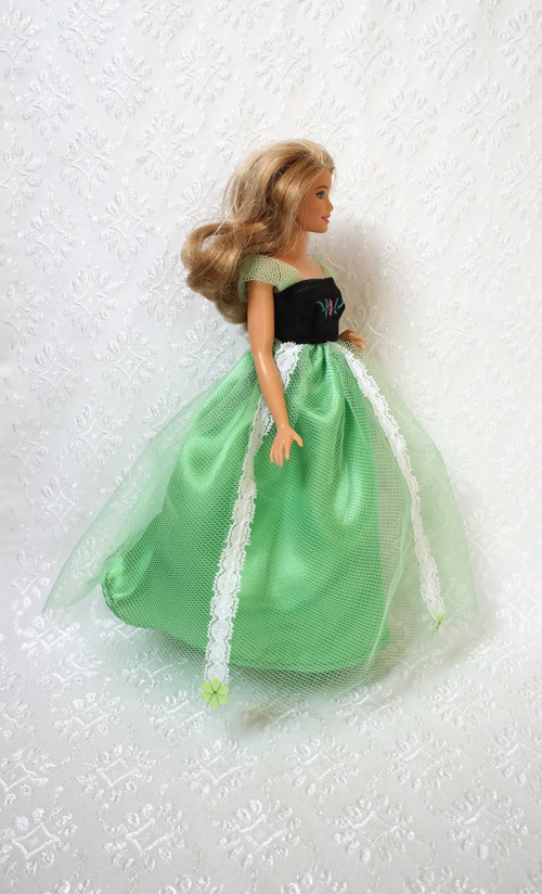 Princezna pro Barbie 2016 - curvy - baculku — foto 2