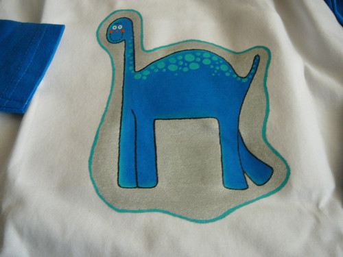 PÍSKACÍ TRIČKO - dinosaurus — foto 2