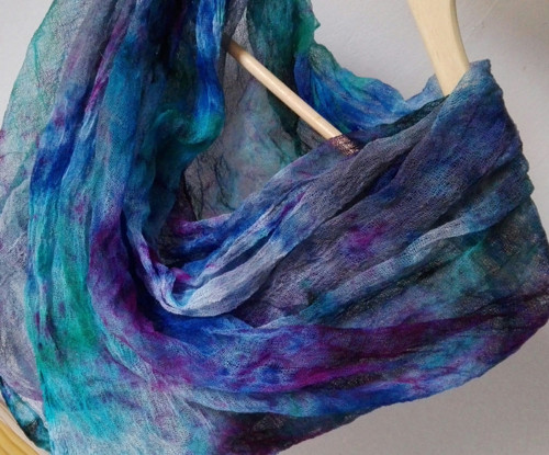 Batikovaný šál ''Blue'' — foto 2