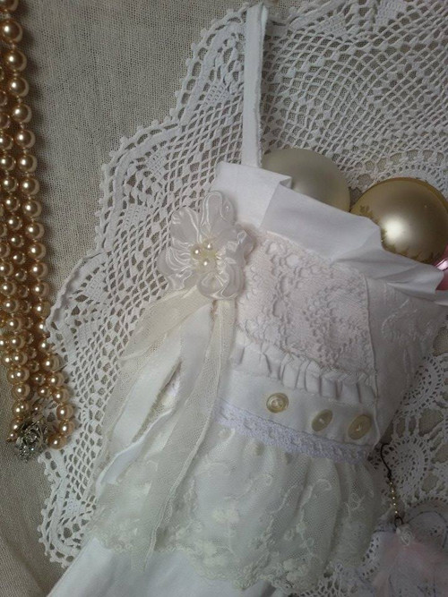 Vánoční shabby punčocha v bílé — foto 2