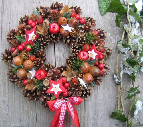 Adventní věneček s jablíčky — foto 2