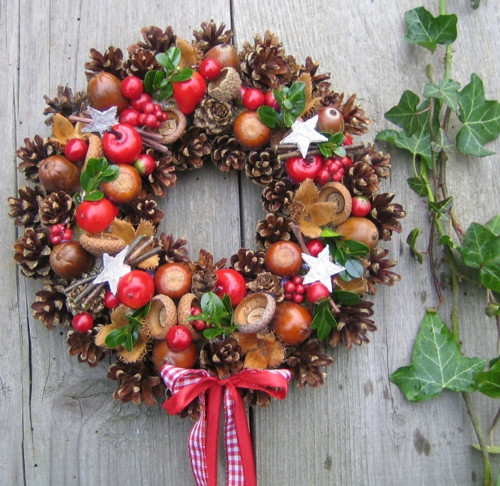 Adventní věneček s jablíčky — foto 4